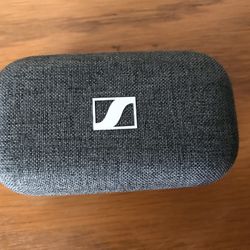 Sennheiser Momentum 2 Or AirPods Pro Trade