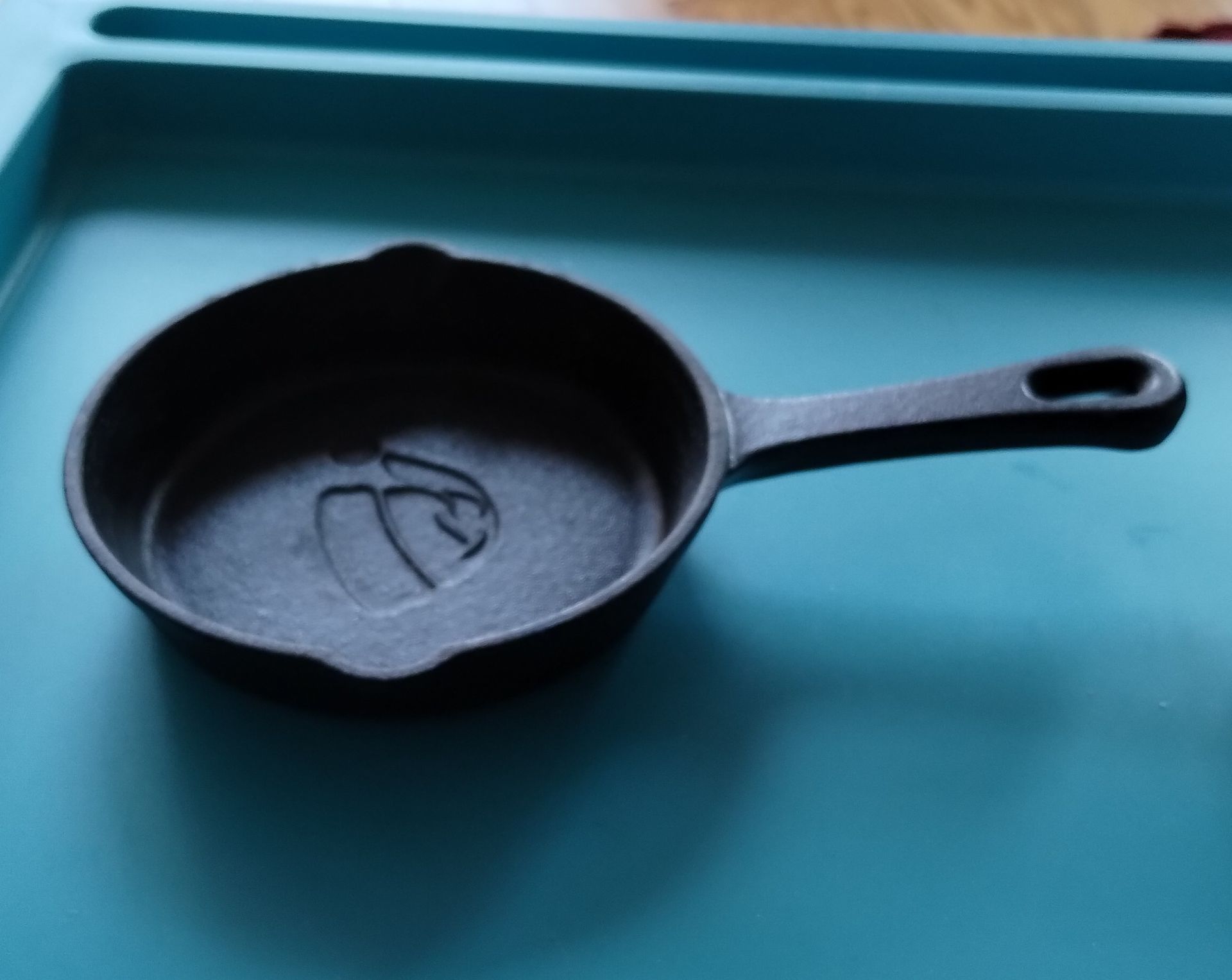 Cast iron skillet 5"