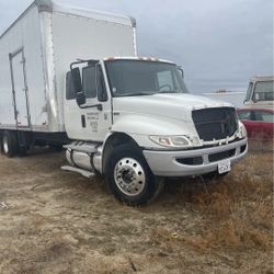 Box Truck Cargo and lift gate