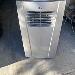 LG Portable Air Conditioner Model LP1010SNR