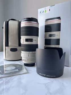 Canon 70-200mm f/2.8L IS II USM - Pro Telephone Zoom - Mint With Box And Case