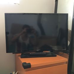 Insignia LED TV