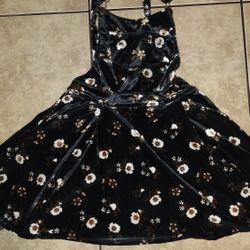 Size M Overall Dress