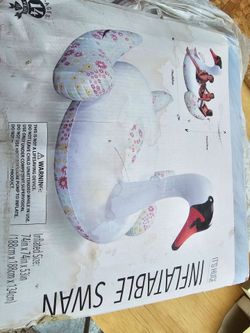 New Large inflatable swan