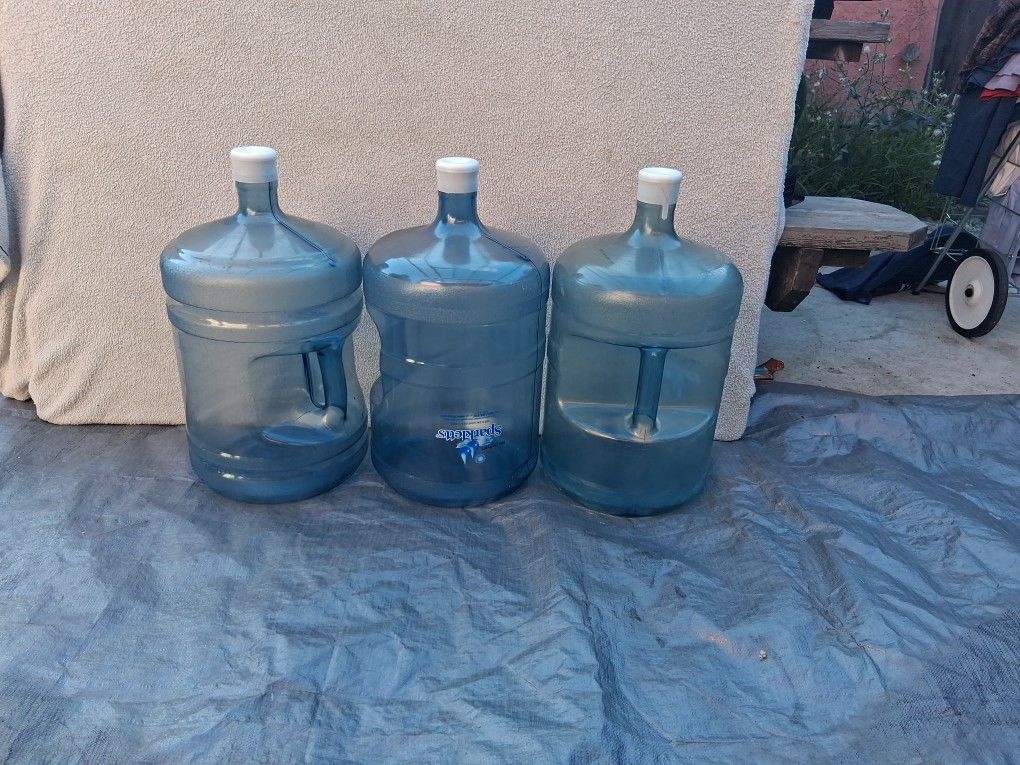 5 GALLONS