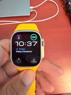 Apple Watch Ultra 3 w/2extra straps