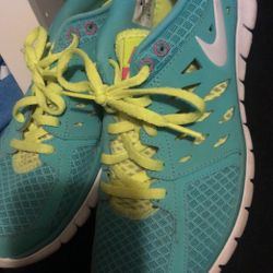 Woman’s Nike Size 8.5