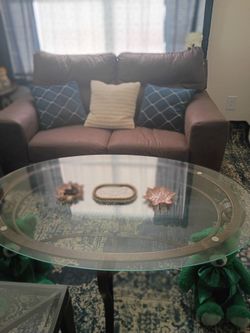 Sofa y mesa