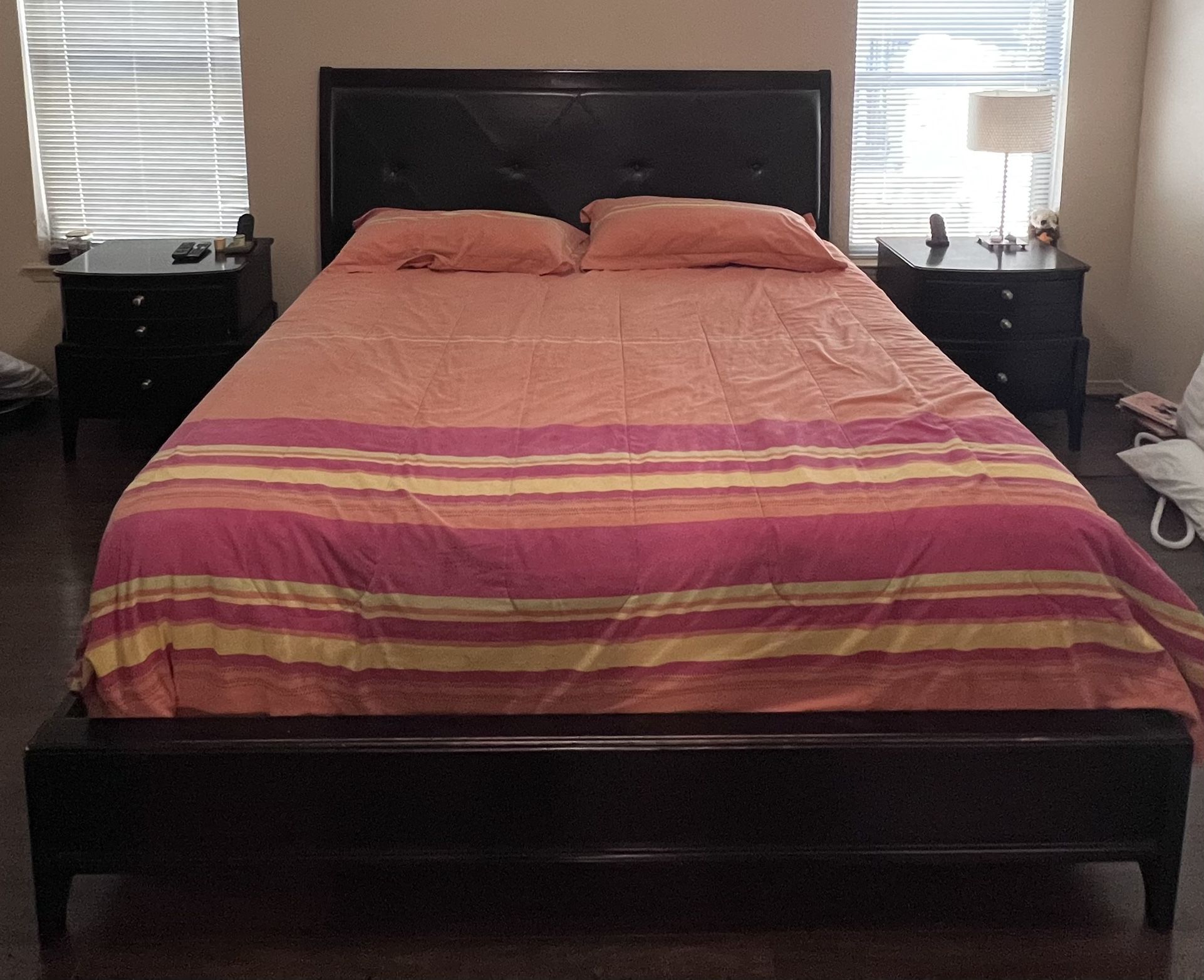 King Size Bedroom Set (mattress Not Included)
