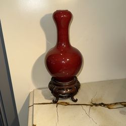 CHINESE OXBLOOD SANG DE BOEUF GARLIC HEAD VASE