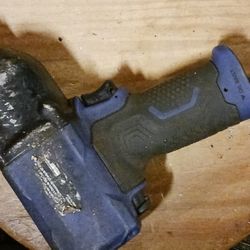 Pneumatic Impact Works Great No Problems With It Used Daily For 6 Months