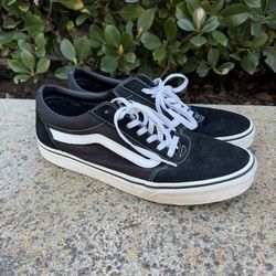 VANS OLD SKOOL SIZE 11