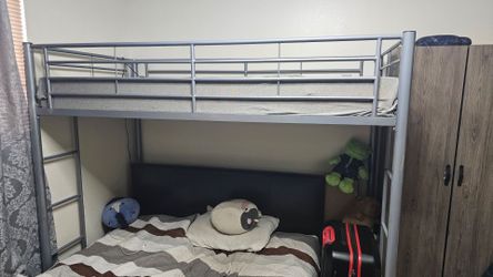 Twin  bed   frame