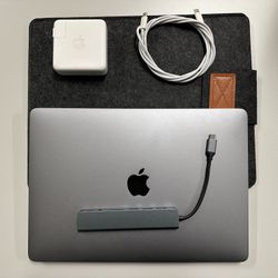 MacBook Pro M1 + Sleeve, 8-in-1 USB-C Hub, OEM 61W Charger & Cable