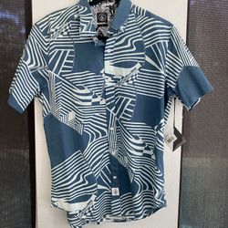New Volcom S/S Button Down Men’s Small
