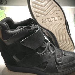 Black leather Sorel’s