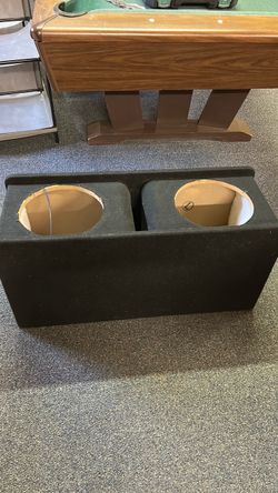 Skar 12” subwoofer box been used once
