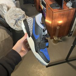 Jordan 1 Legacy Low Royal 