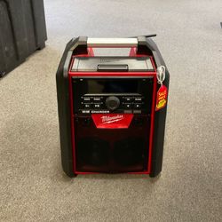 Milwaukee m18 2792-20 Bluetooth jobsite radio