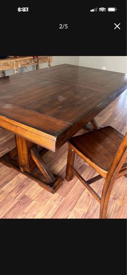 Dining table, 2 chairs and bench