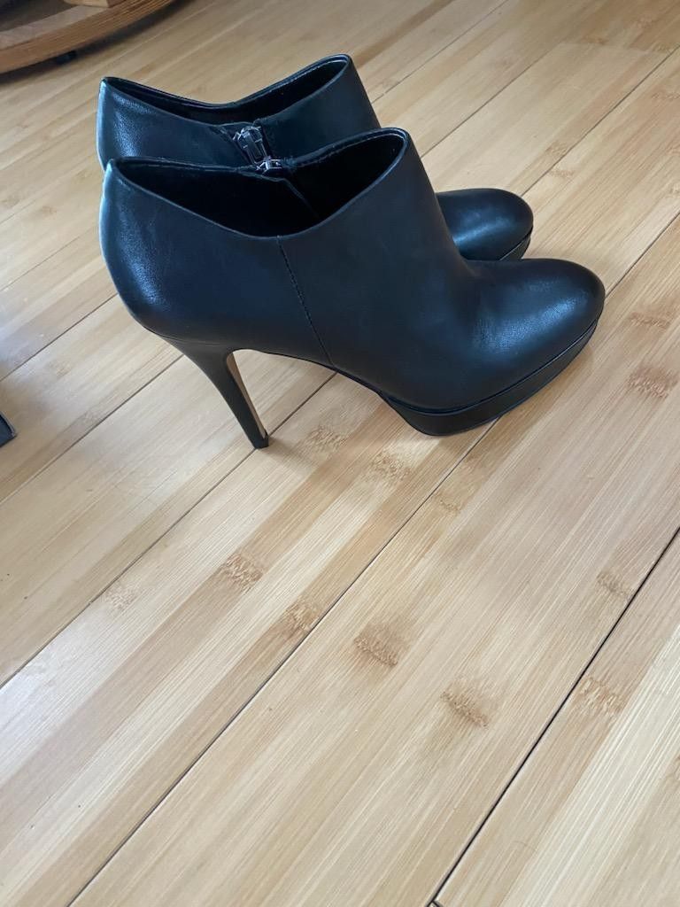 Black Vince Camuto Heels