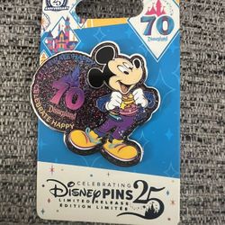 Disney Pin Celebrating Happy Mickey