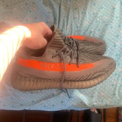 Yeezys Beluga 