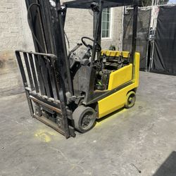Forklift 