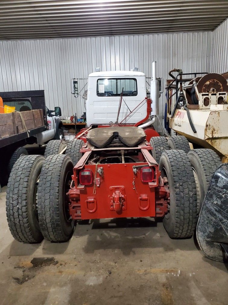 1988 R Model Mack
