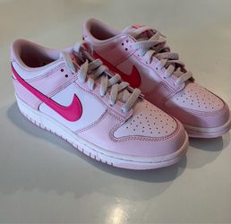 Nike Dunk Low Triple Pink Sneakers