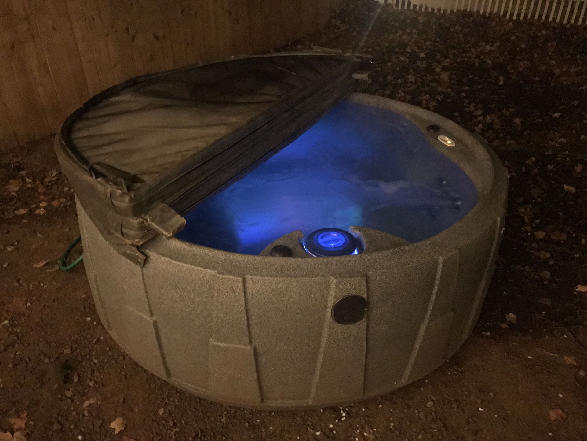 Plug And play Hot Tub Jacuzzi