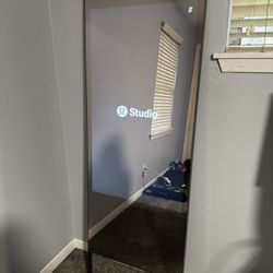 Lululemon Mirror Studio