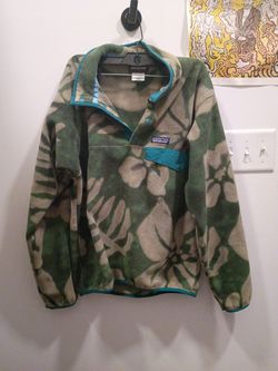 Vintage Patagonia Synchilla floral Hawaiian fleece pull over