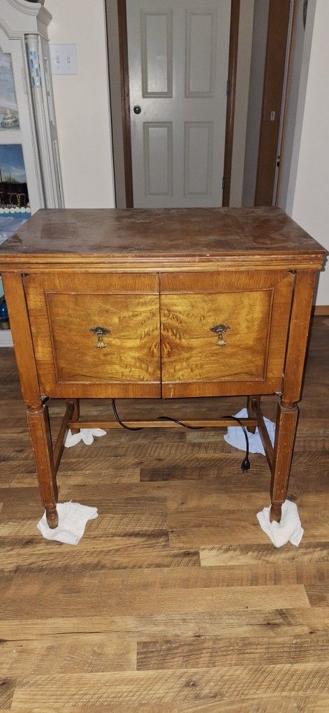 Vintage Sewing Machine