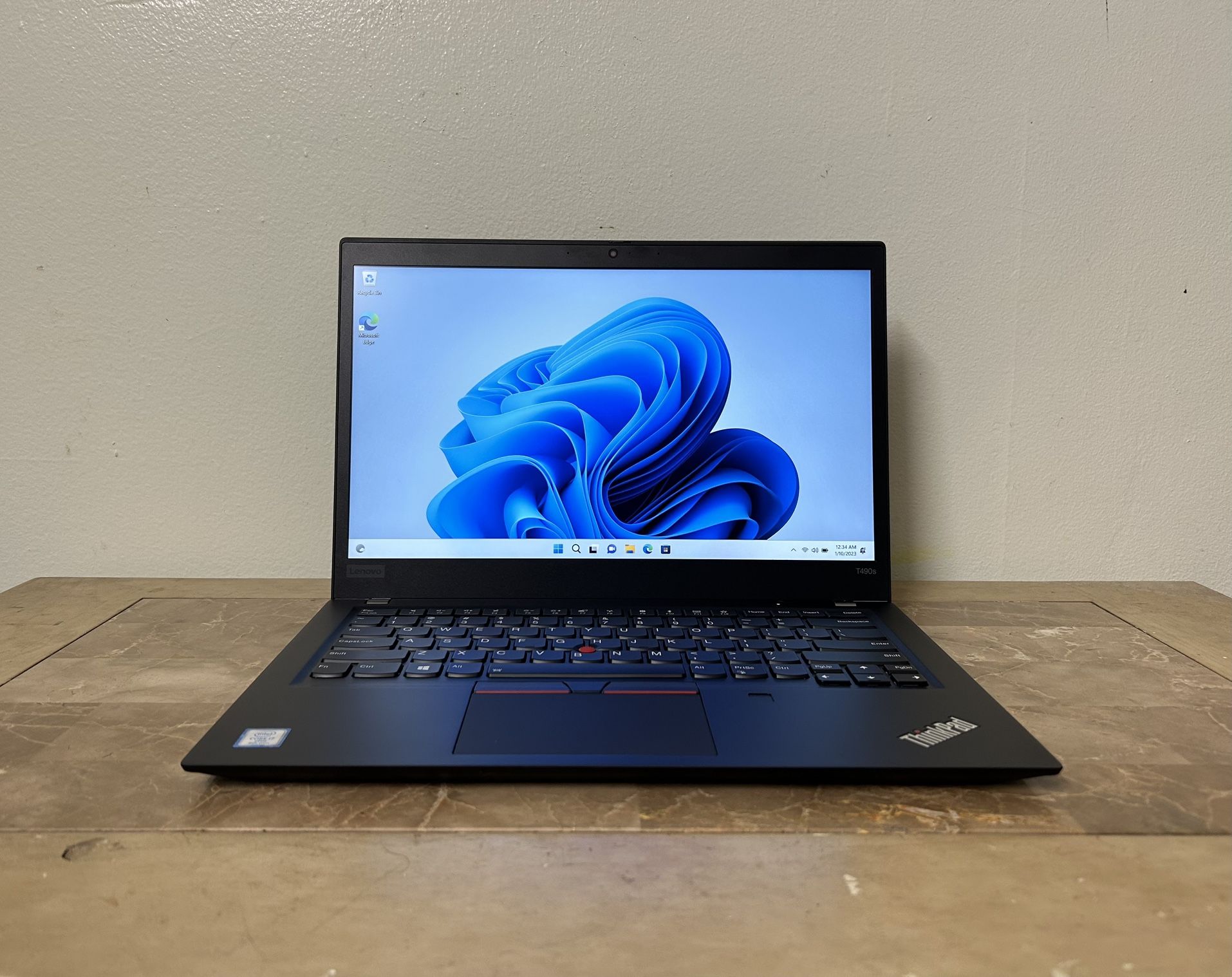 Business grade Lenovo ThinkPad T490s 14” inches Core i7 8th gen 8GB RAM 256GB SSD HDMI Full HD 1080p Windows 11  laptop computer