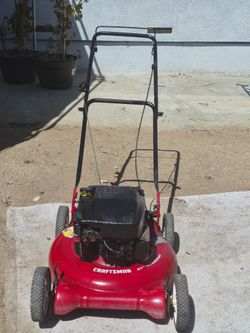 Craftman Push Law Mower In Good Working Condition