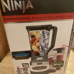 Ninja  Professional Blender & Nutri Ninja Cups 