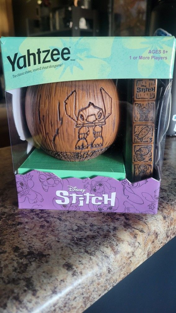 Stitch. Yahtzee Set