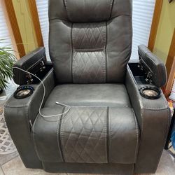 Recliner
