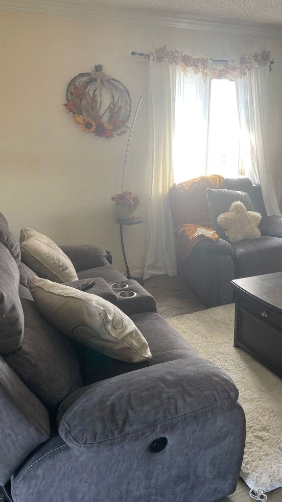 Power Sofa & Love Seat