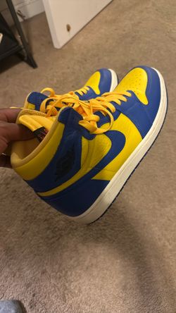 Size 10.5 W Size 9 Men’s