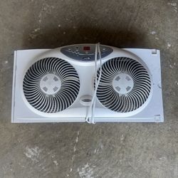 Bionaire BWF0910AR-ZWCUN 13.86 inch Window Fan - White