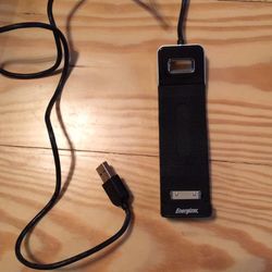 Small iPhone 4 charging stand
