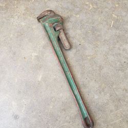 Pipe Wrench 