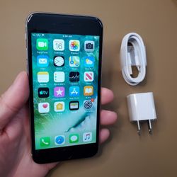iPhone 6 - UNLOCKED - Like New  