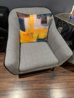 2 Black and White Accent Chair