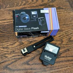 Vivitar Digital Slave Flash VIV-SF-3000 with Hot Shoe Bracket