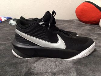 Youth/ Nike Shoes
