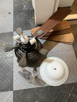 4 Ceiling Fans $20 Each