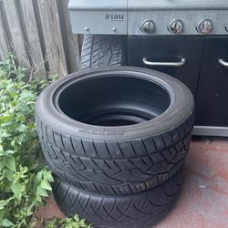 Nitto NT420V Tire 285/40R20 108V almost brand new